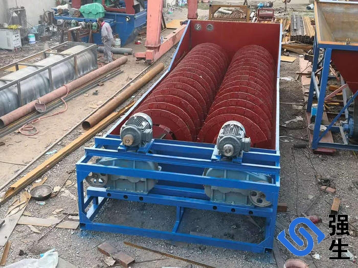螺旋洗砂機、雙螺旋洗砂機、移動螺旋洗砂機等，年產(chǎn)量超300臺，產(chǎn)品適用于砂石場、礦山、混凝土攪拌站等行業(yè)中對物料的洗選廠家直銷支持定制產(chǎn)品種類齊全專車送貨免費提供產(chǎn)品安裝、調(diào)試服務(wù)