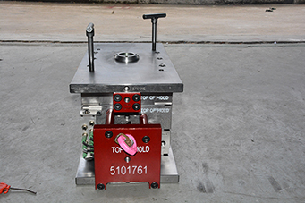 對塑膠模具的日常維護保養(yǎng)該如何做？