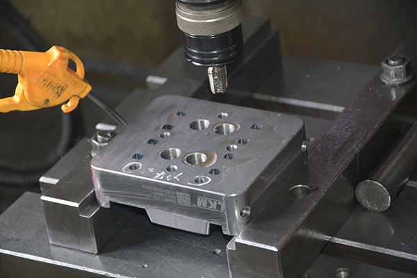 模具鉆孔 模具鉆孔