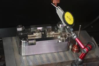 哪里可以做精密注塑模具定制開發(fā)？