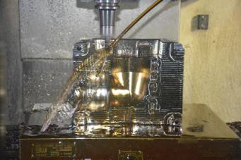 注塑模具加工制造過程中需要注意些什么？