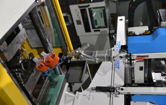 塑膠模具為什么需要做運(yùn)水？